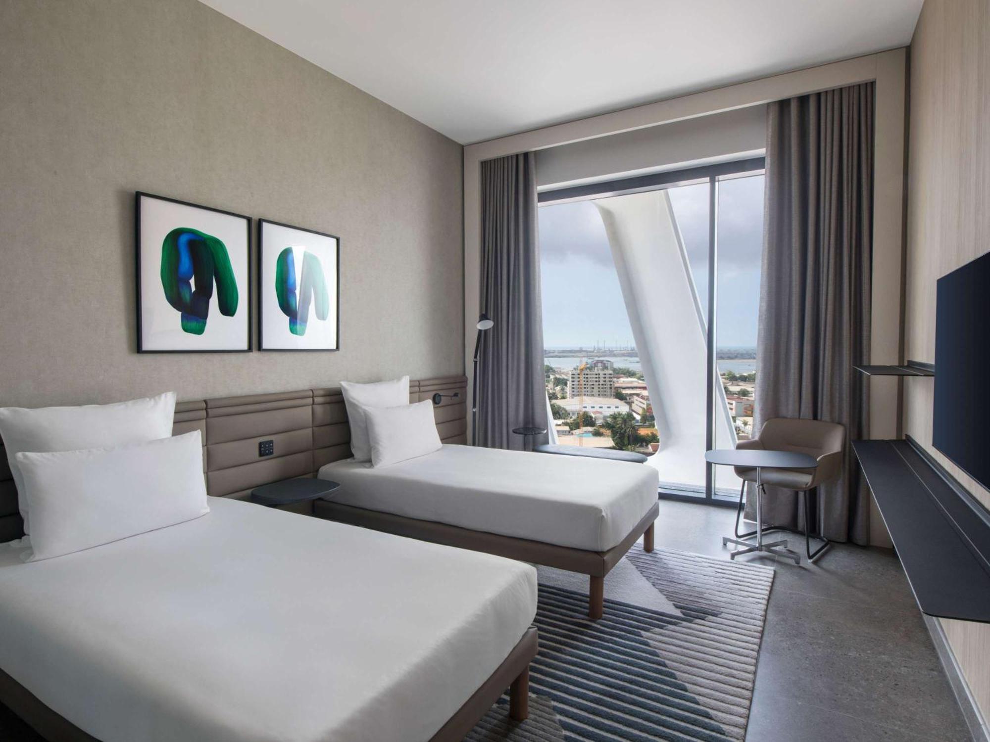 Novotel Abidjan Marcory Esterno foto
